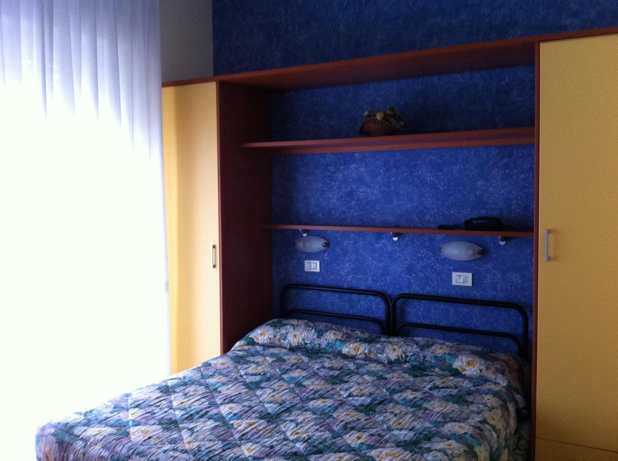 Hotel Viking Rimini Bagian luar foto