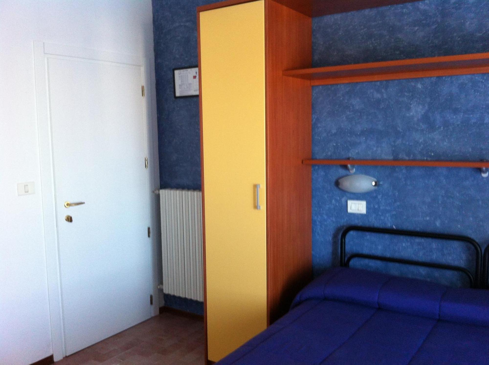 Hotel Viking Rimini Bagian luar foto